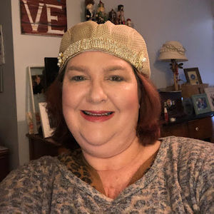 Meet your Posher, Laurie